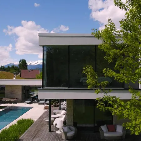 Designferienhaus Bauhausvilla Pool-park-ski Villa Spittal an der Drau