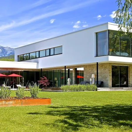 Villa Designferienhaus Bauhausvilla Pool-park-ski