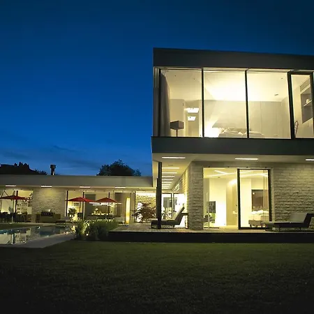 Designferienhaus Bauhausvilla Pool-park-ski Spittal an der Drau