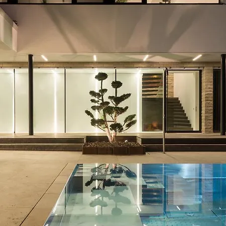 Villa Designferienhaus Bauhausvilla Pool-park-ski Spittal an der Drau